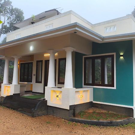 Alpine Aura Villa Vagamon Exterior foto